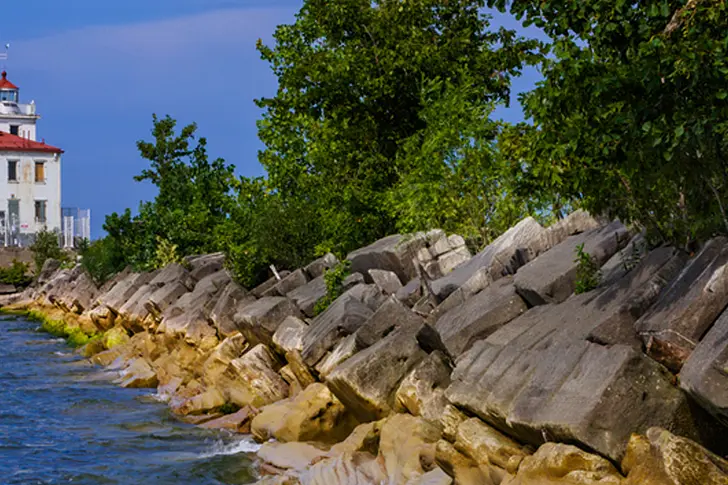Lorain West Breakwater Lighthouse, Lorain, Ohio